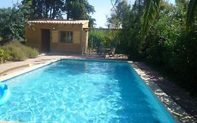 Duplex 130m2 dans un mas entouré de vergers - piscine